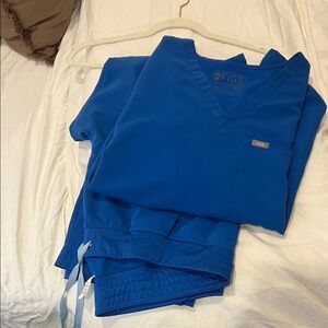 FIGS Women's Scrub Set in Royal Blue